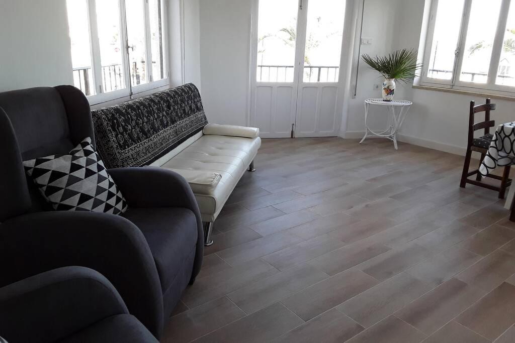 Piso En Primera Linea Con Wifi Y Vistas Al Mar Lo Pagán Eksteriør billede