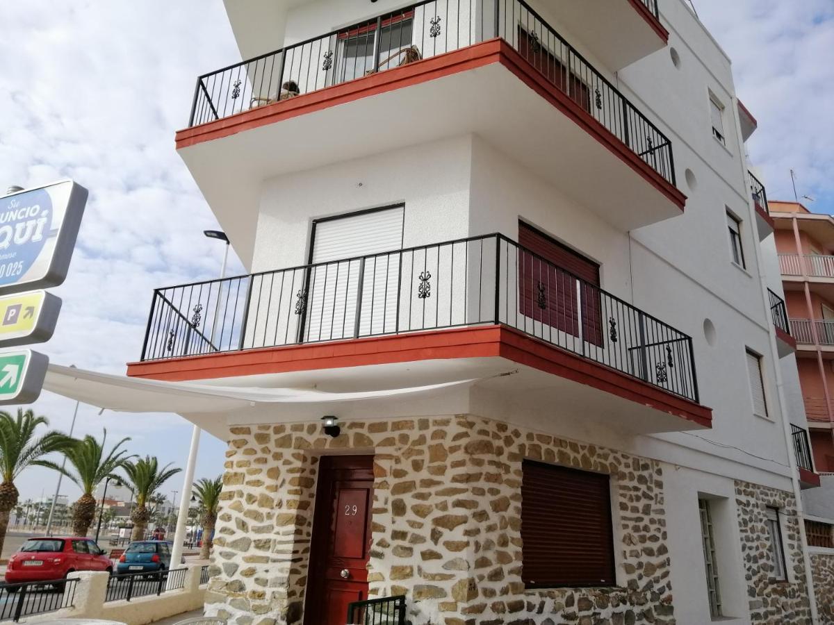 Piso En Primera Linea Con Wifi Y Vistas Al Mar Lo Pagán Eksteriør billede